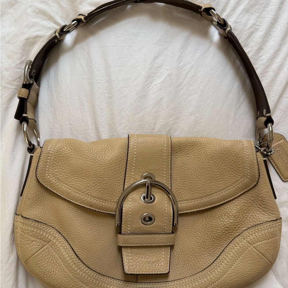 Vintage Coach Nude/Tan Leather Shoulder Bag